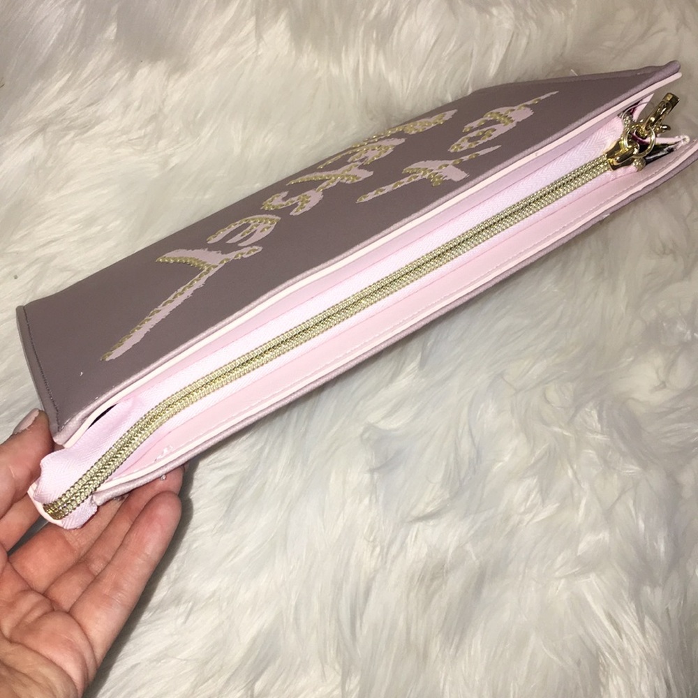 Betsey bag XOX large wristlet clutch cosmetic gray - Picture 7 of 8
